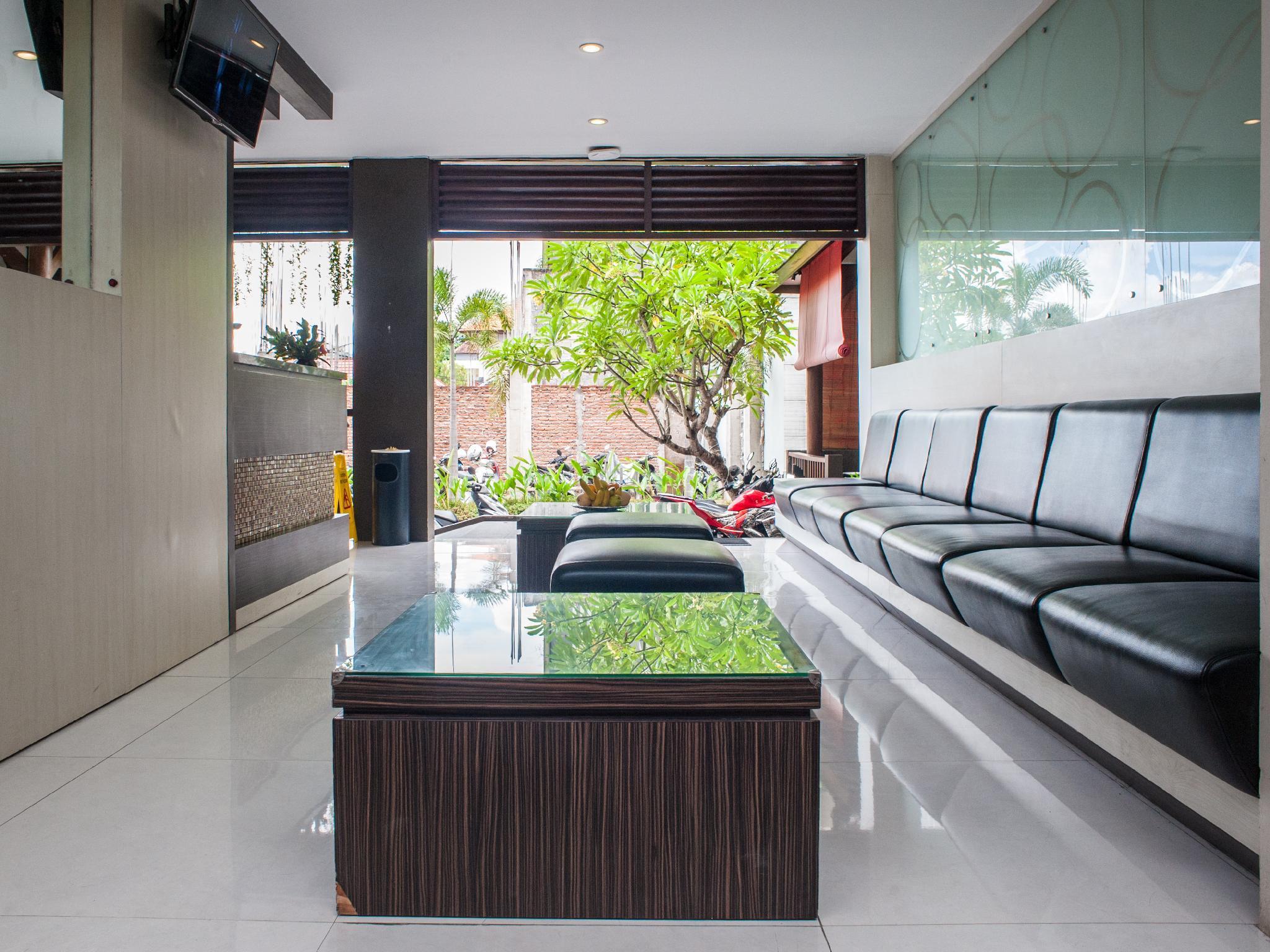 Bali Chaya Hotel Legian Buitenkant foto