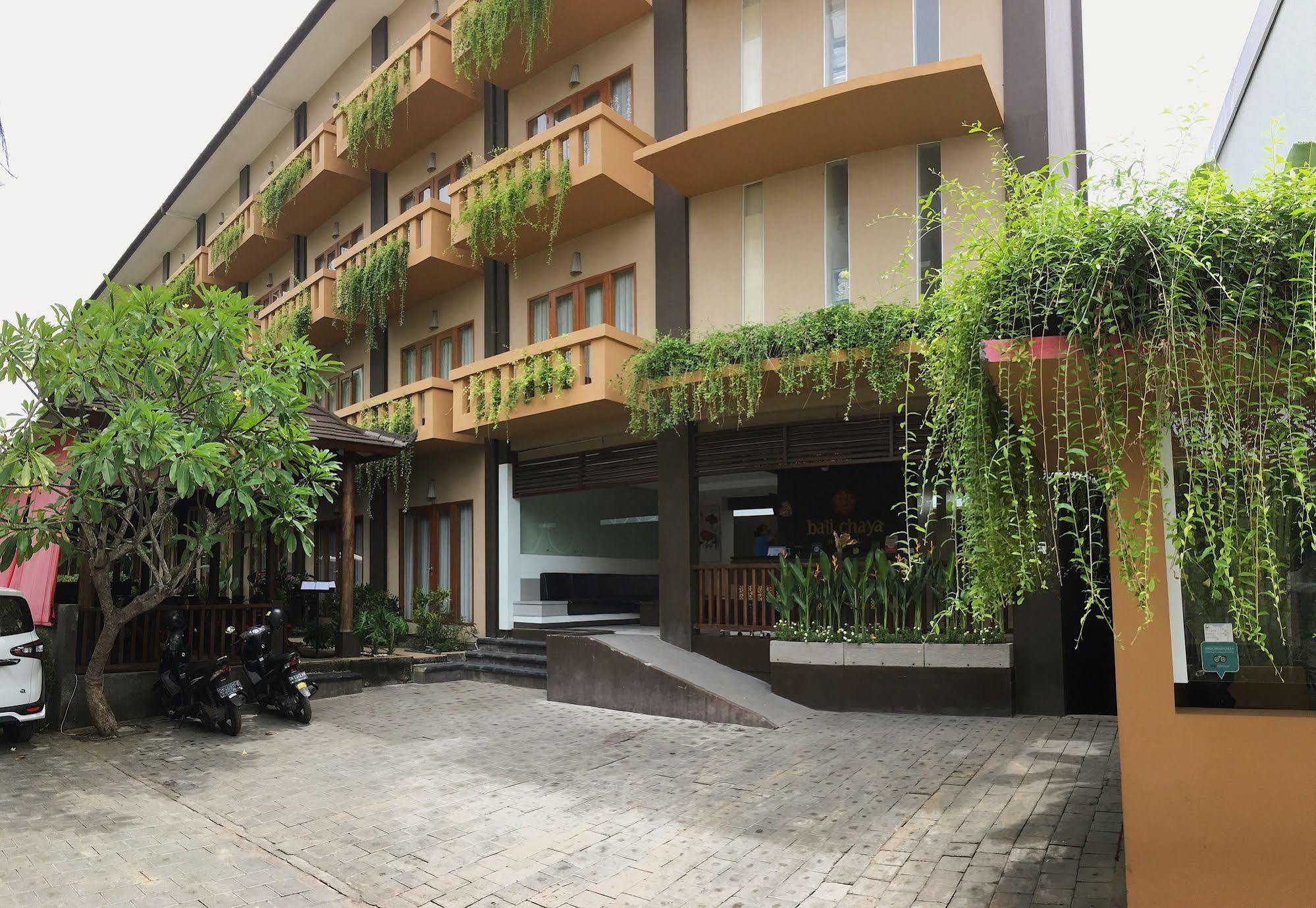 Bali Chaya Hotel Legian Buitenkant foto